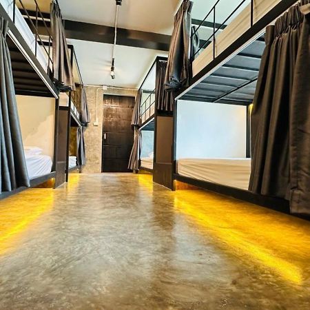 Adora Hostel Chiang Mai Zewnętrze zdjęcie