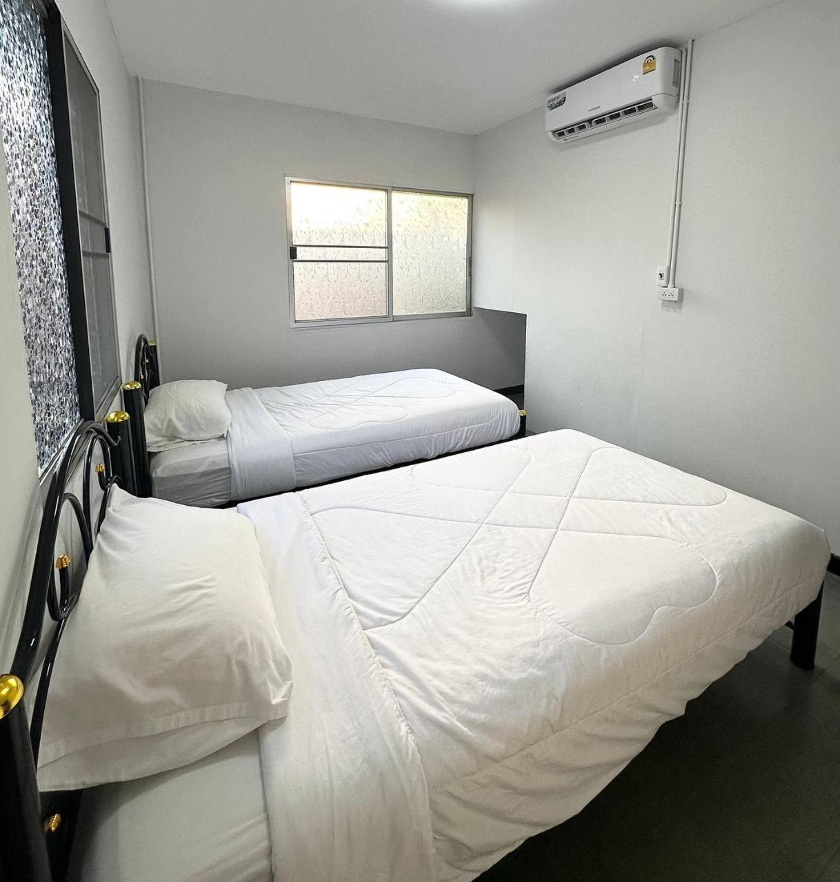 Adora Hostel Chiang Mai Zewnętrze zdjęcie