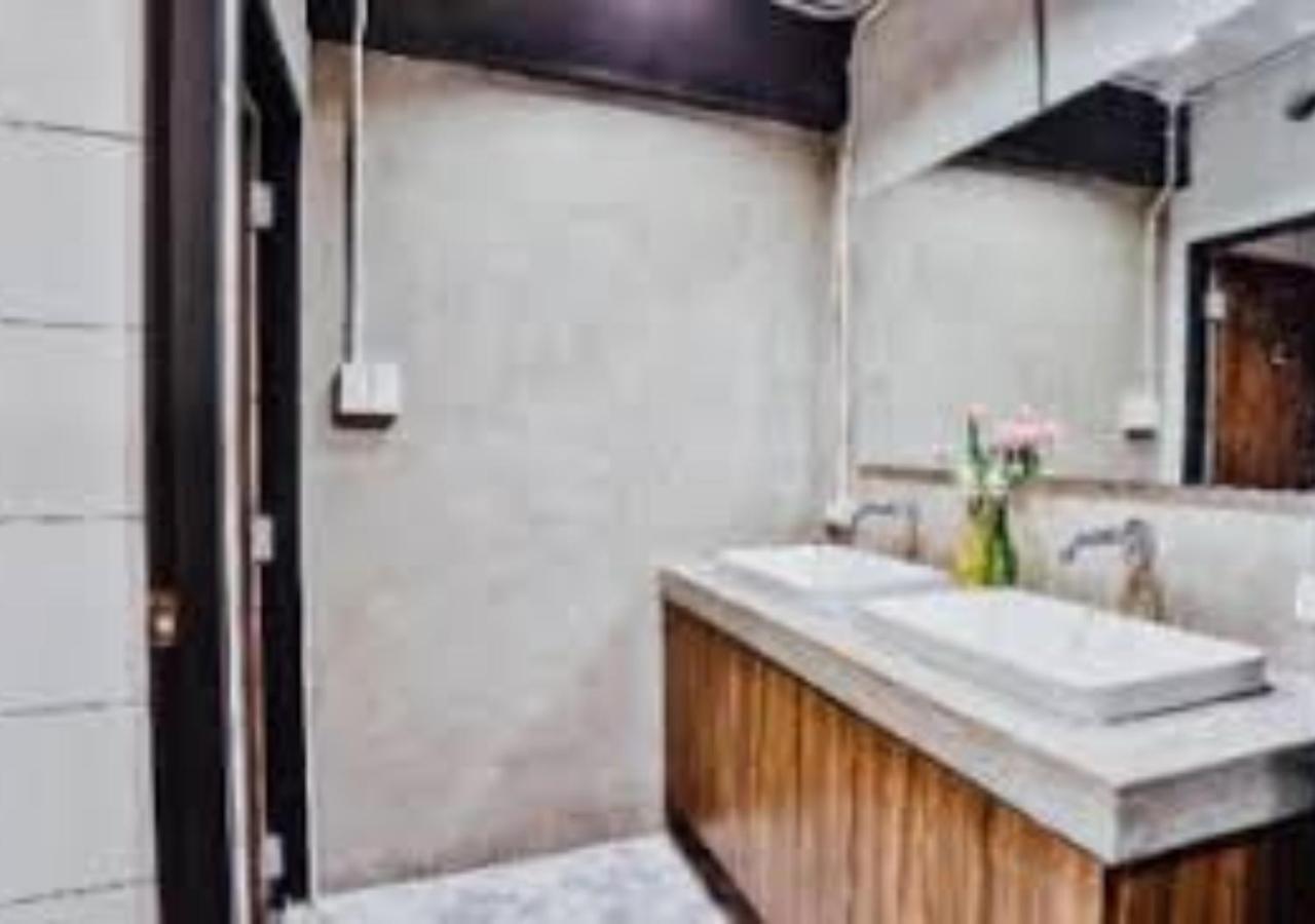 Adora Hostel Chiang Mai Zewnętrze zdjęcie
