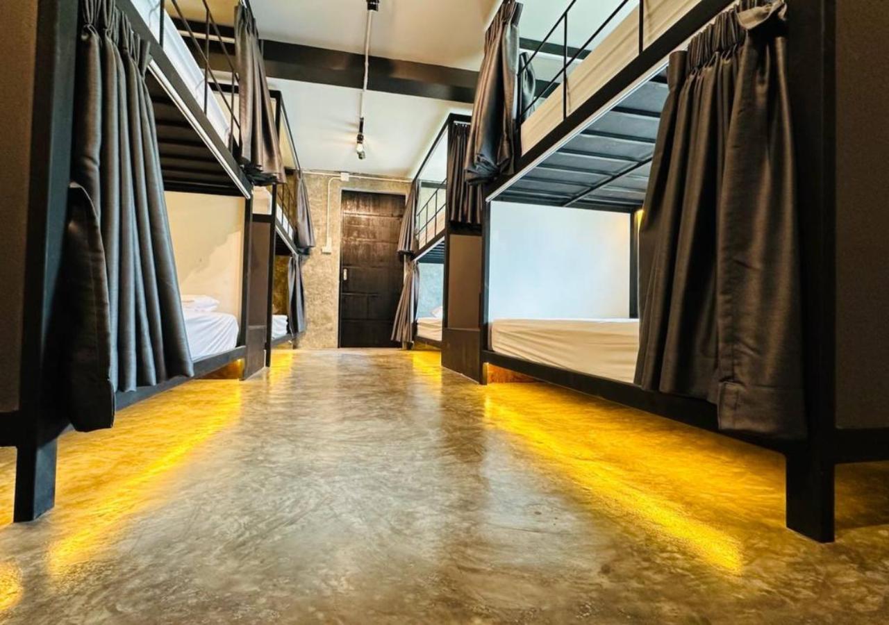 Adora Hostel Chiang Mai Zewnętrze zdjęcie
